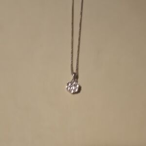 Elegant Silver Pendant Necklace